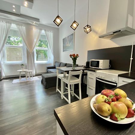 Art Apartment Сегед Экстерьер фото