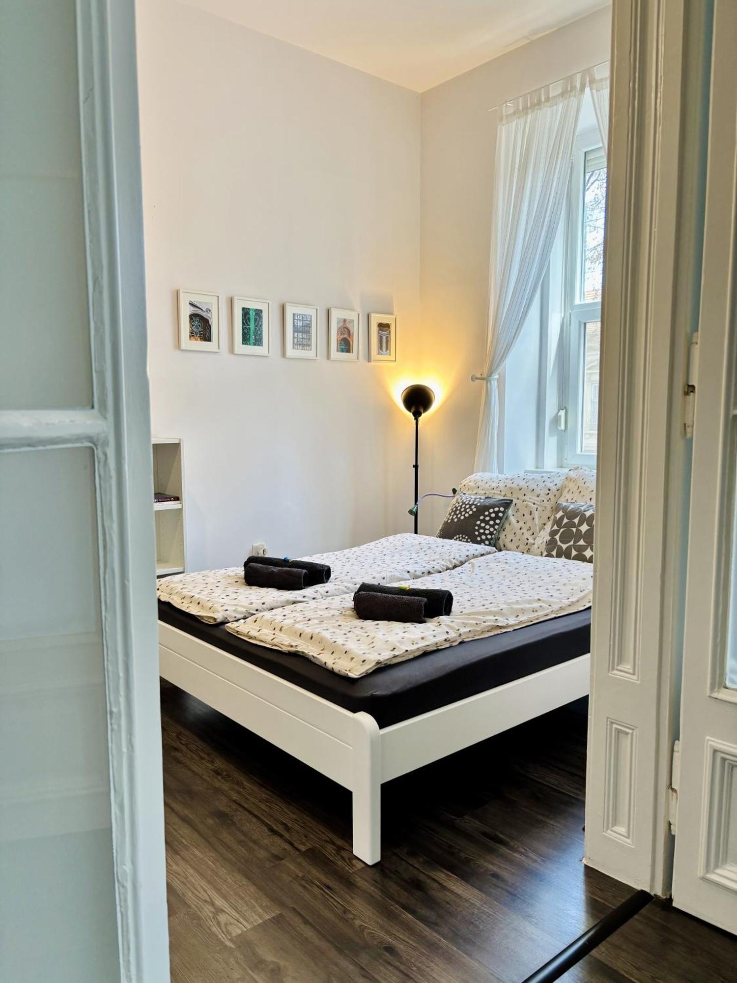 Art Apartment Сегед Экстерьер фото